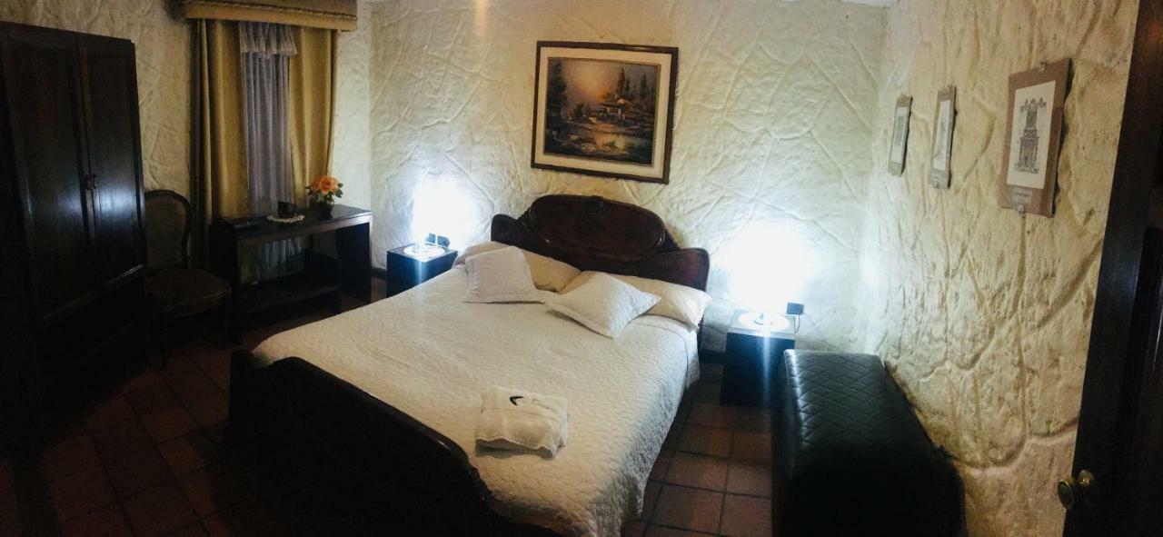 Hotel Quito Antiguo Εξωτερικό φωτογραφία